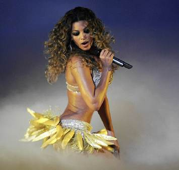 Illustration for article titled In What Ways, Exactly, Does Fashion Rock?